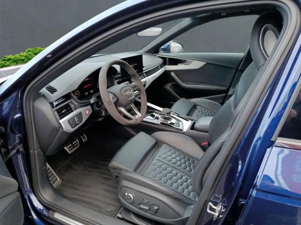 Audi RS4