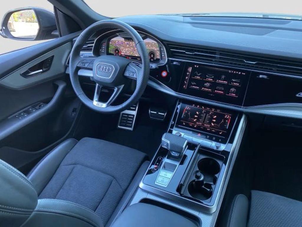 Audi SQ8