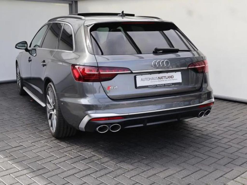 Audi S4