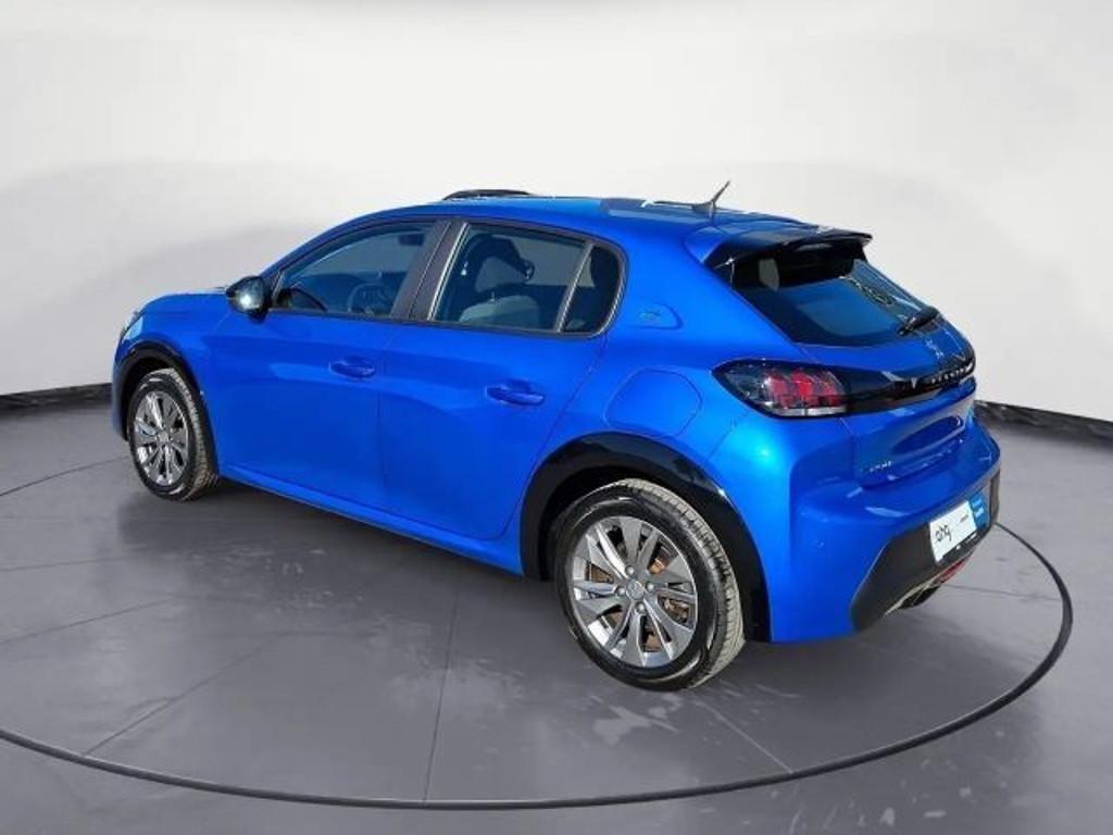 Peugeot e-208