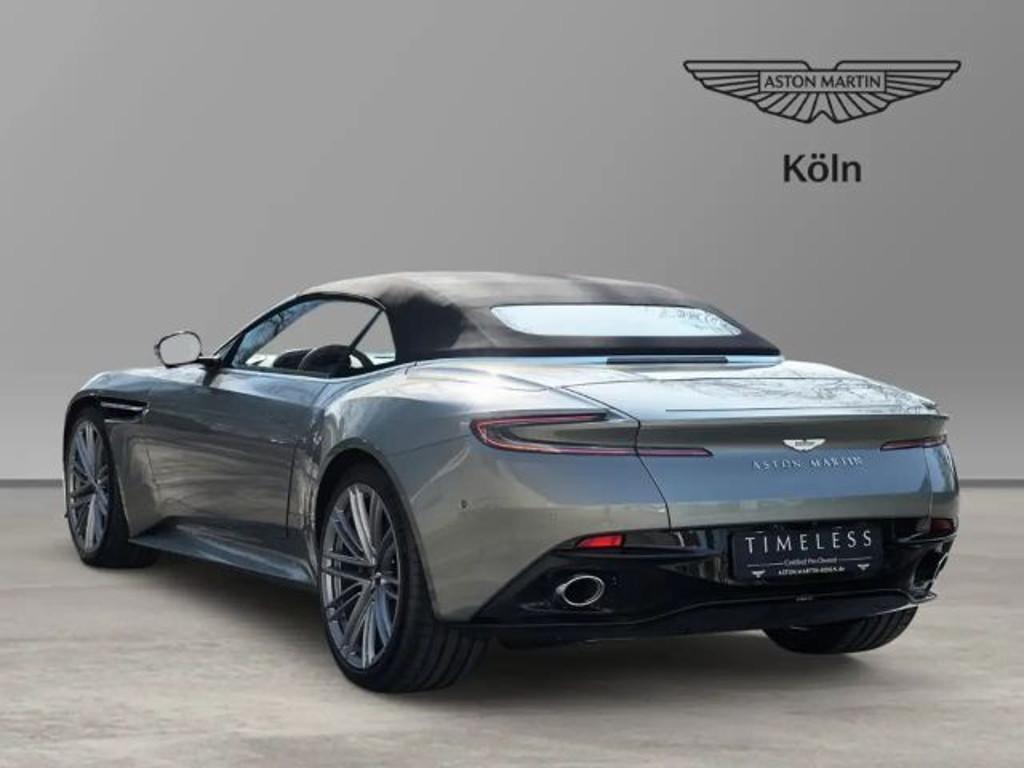 Aston Martin DB12