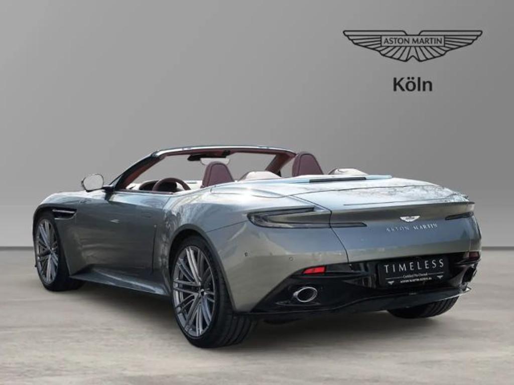 Aston Martin DB12
