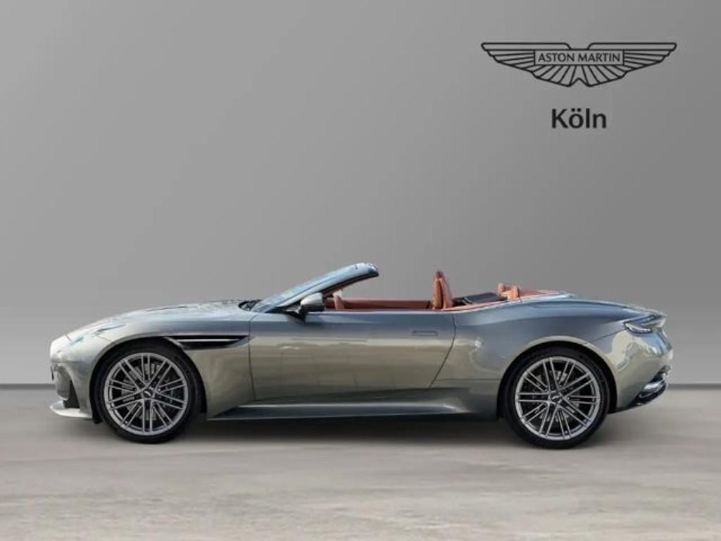 Aston Martin DB12