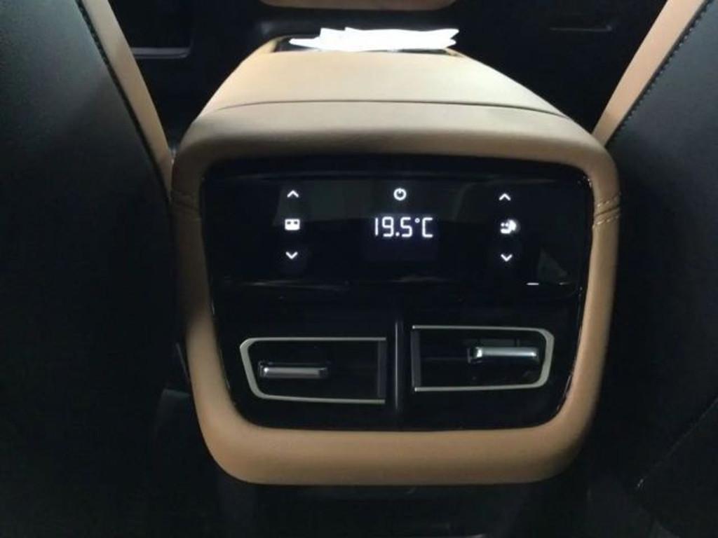 Mazda 6e