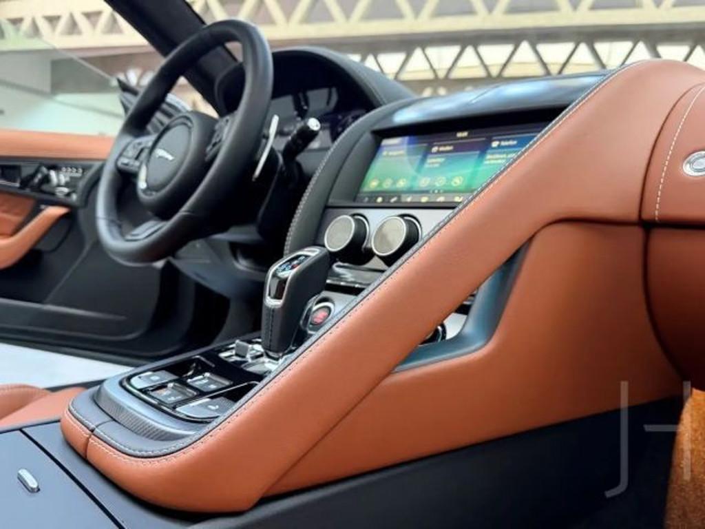 Jaguar F-Type
