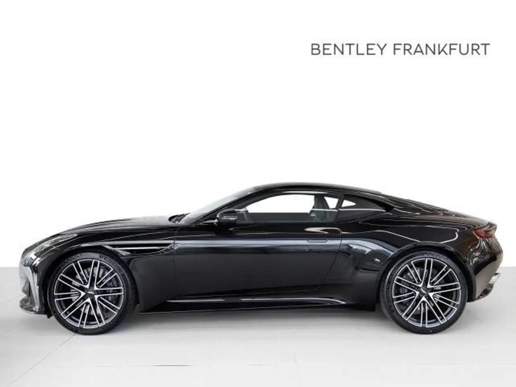 Aston Martin DB12