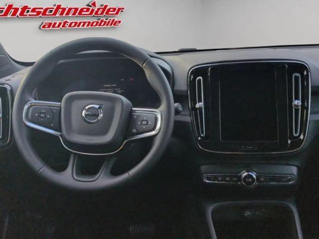 Volvo EX40