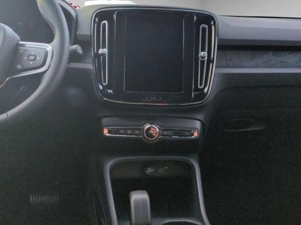 Volvo EX40