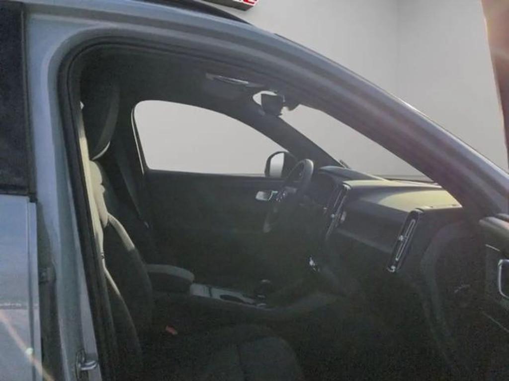 Volvo EX40