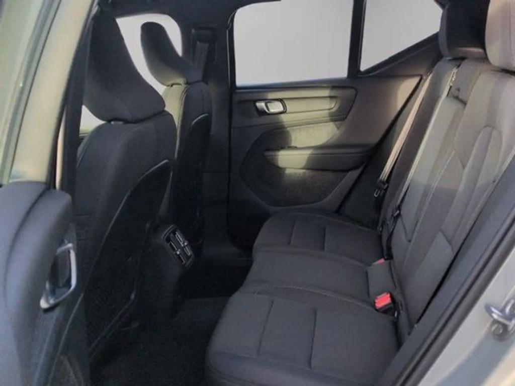 Volvo EX40