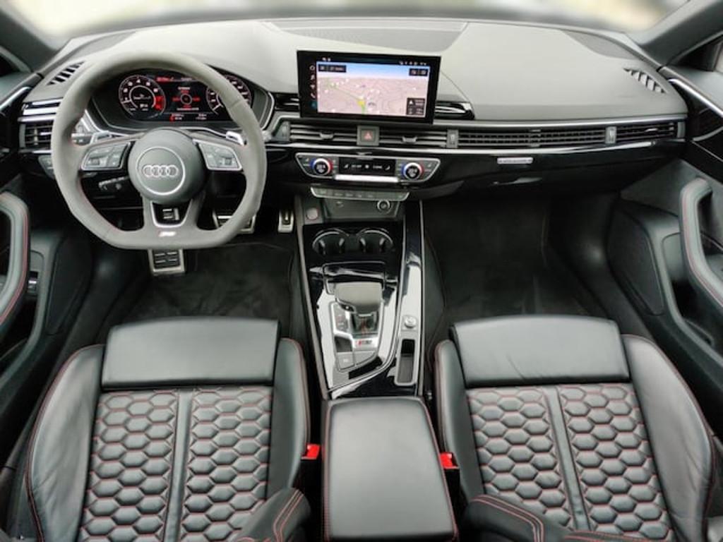 Audi RS4