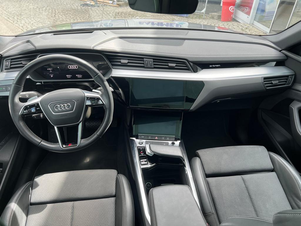 Audi e-tron