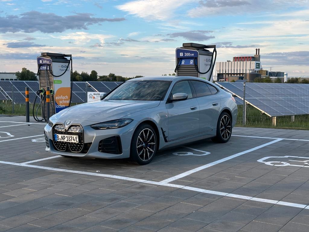 BMW i4