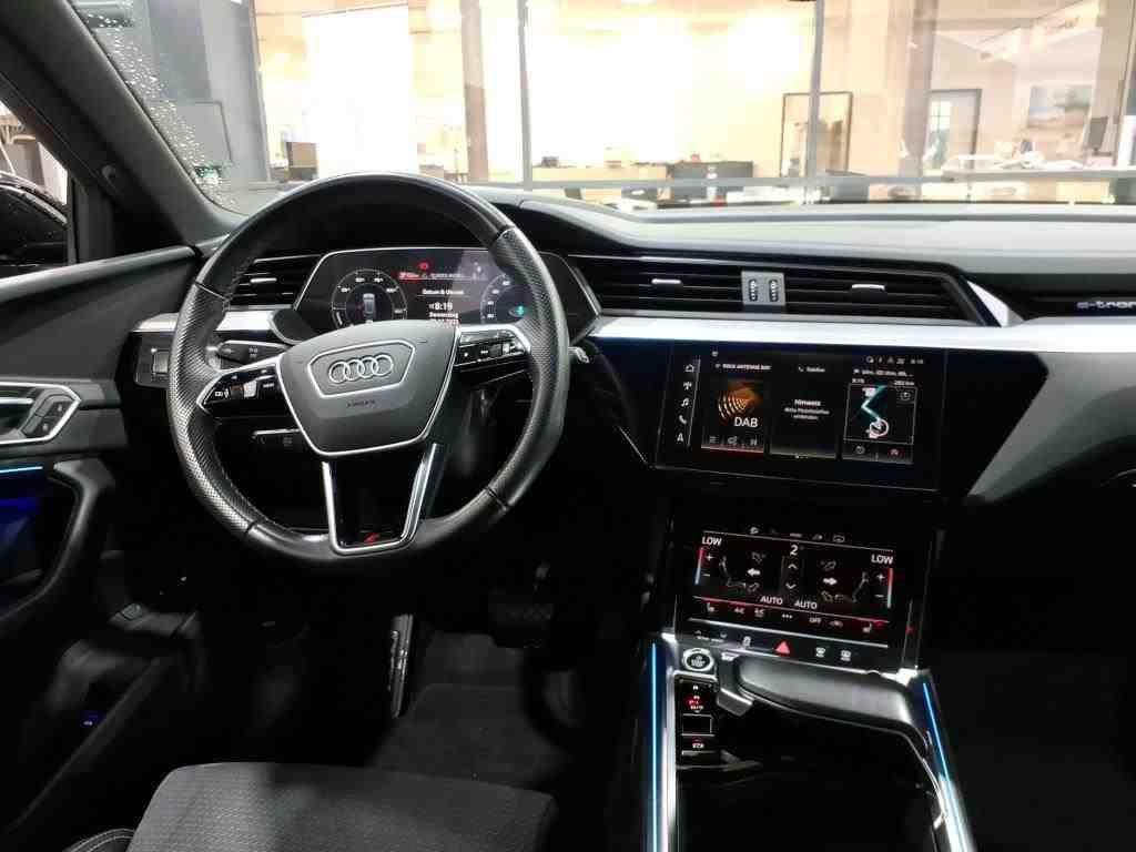 Audi e-tron