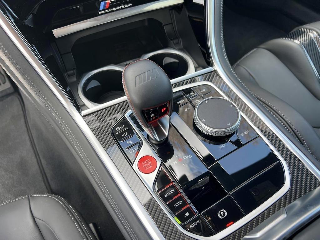 BMW M8