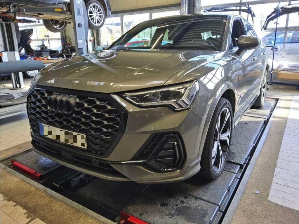 Audi Q3 2022 Hybride Benzine