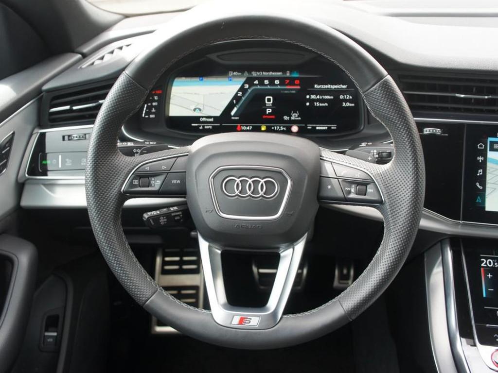 Audi SQ8
