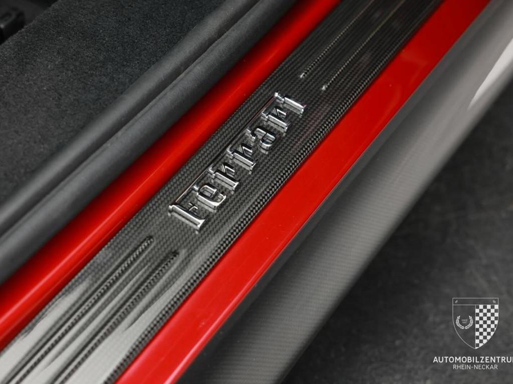 Ferrari SF90