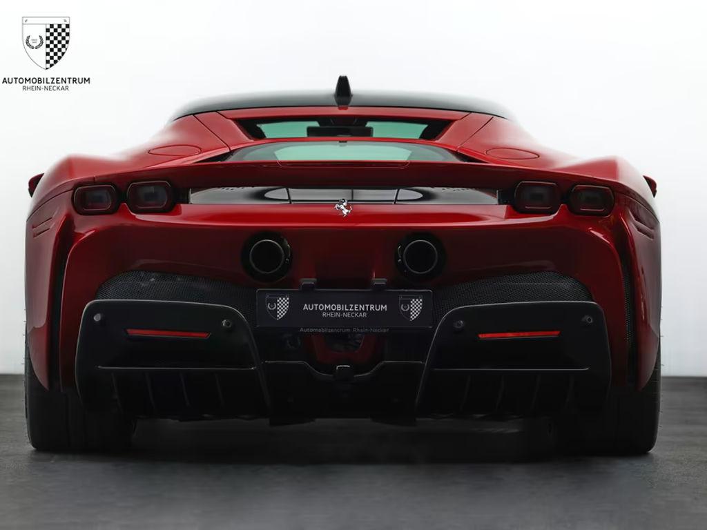 Ferrari SF90