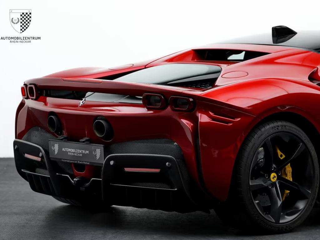 Ferrari SF90