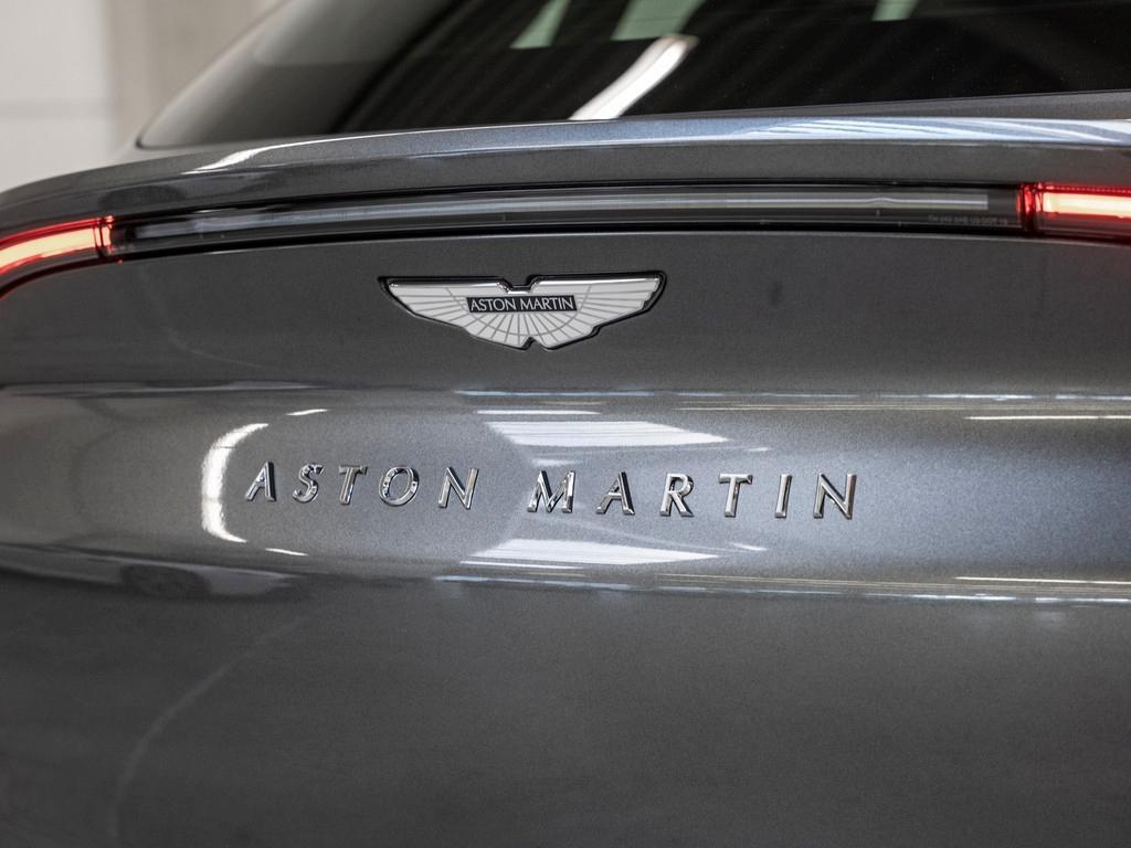 Aston Martin DBX