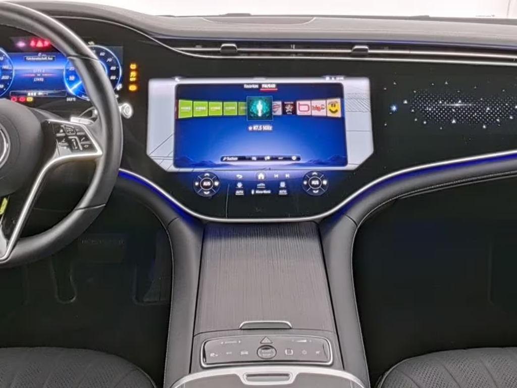 Mercedes-Benz EQS