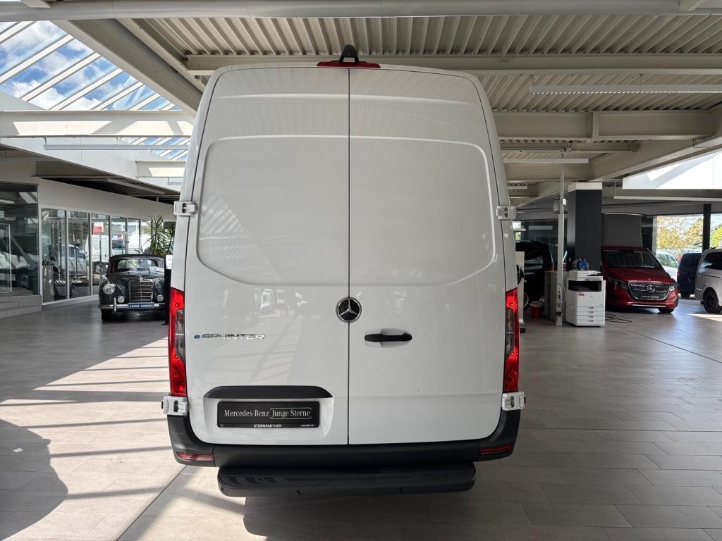Mercedes-Benz eSprinter