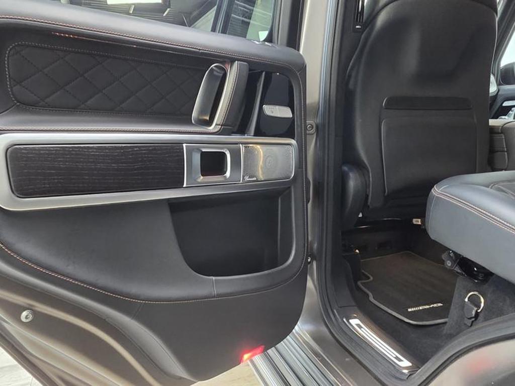 Mercedes-Benz G-Klasse
