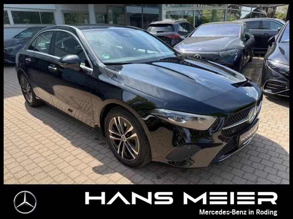 Mercedes-Benz A-Klasse 2024 Benzine