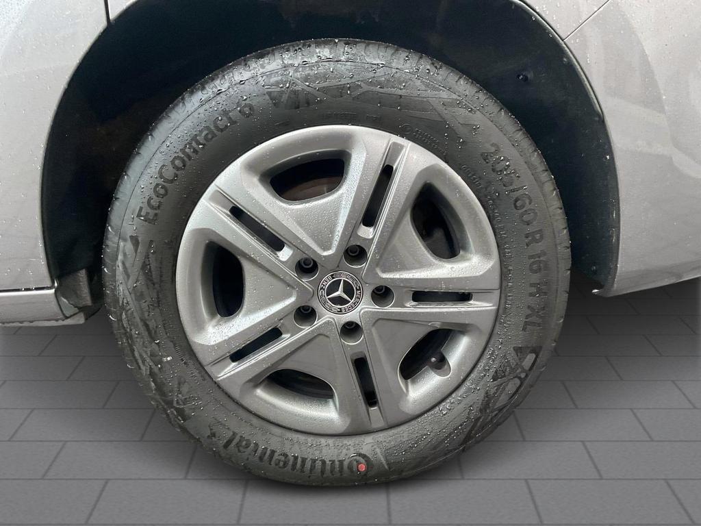 Mercedes-Benz T 180