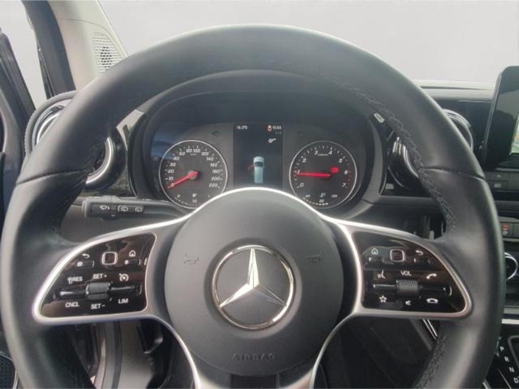 Mercedes-Benz T 180