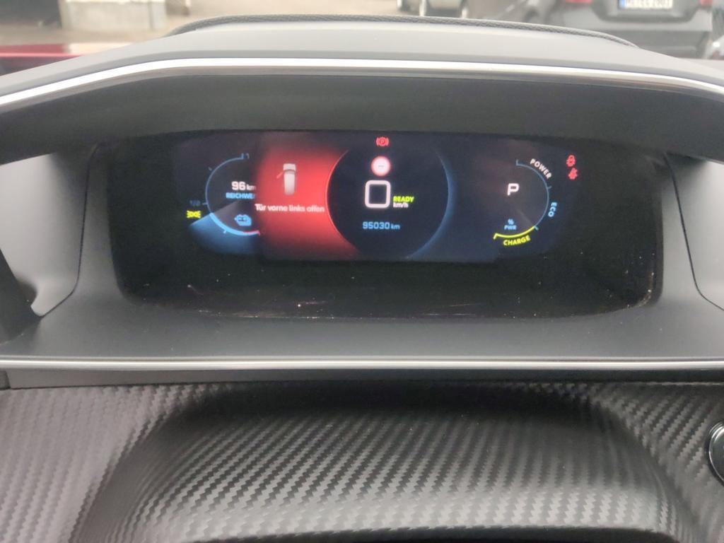 Peugeot e-2008
