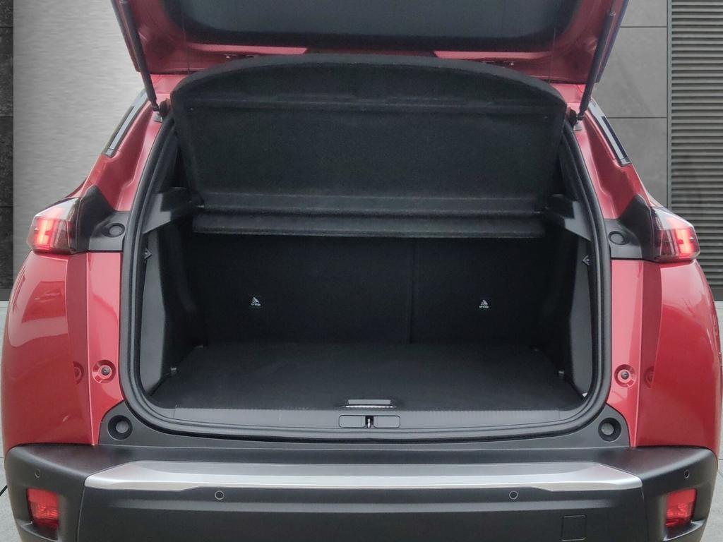 Peugeot e-2008