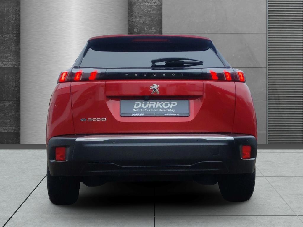 Peugeot e-2008
