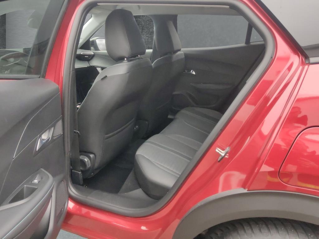 Peugeot e-2008