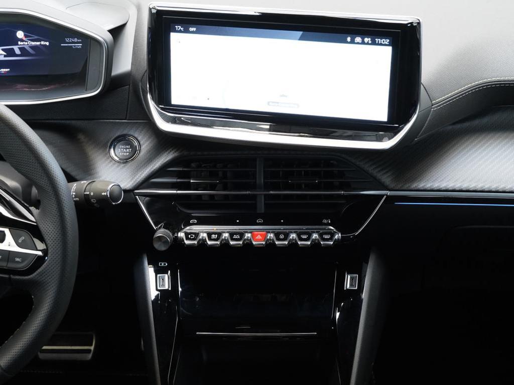 Peugeot e-2008
