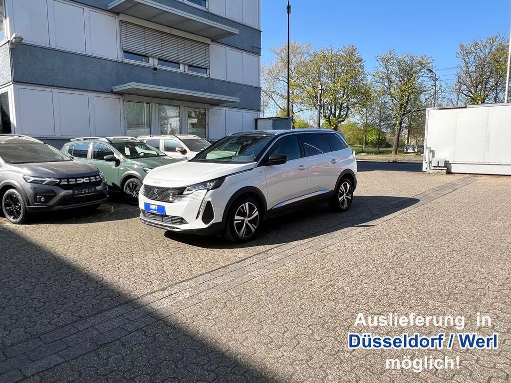 Peugeot 5008 2023 Benzine