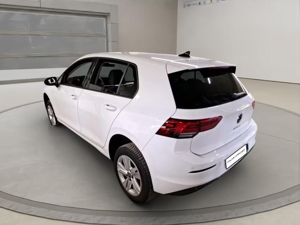 Volkswagen Golf 2023 Benzine