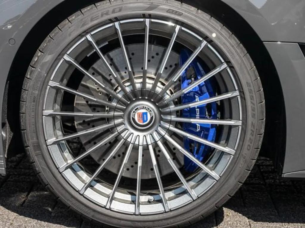 Alpina B4