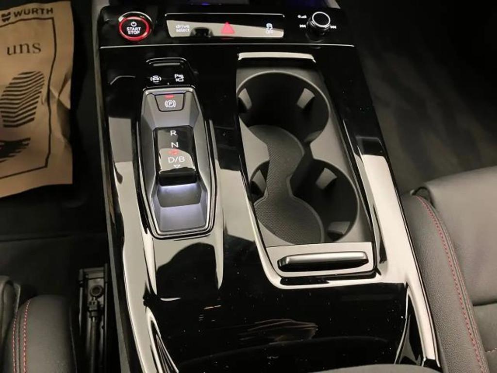 Audi S6 e-tron