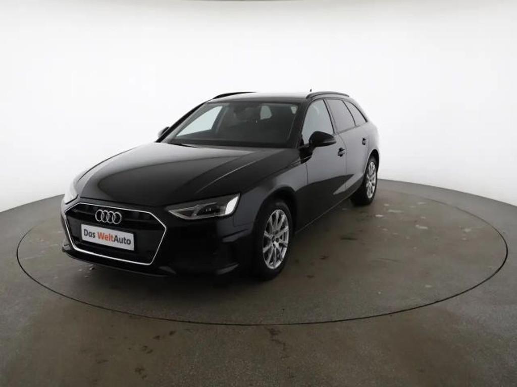 Audi A4 2022 Benzine