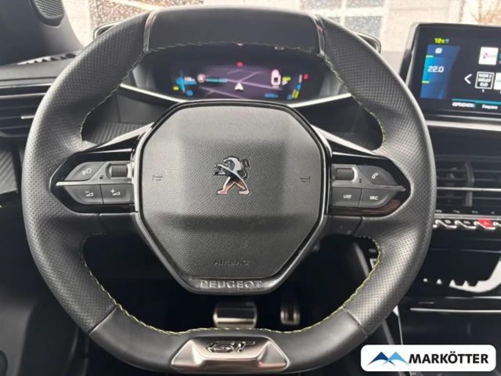 Peugeot e-2008
