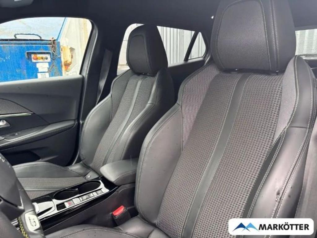 Peugeot e-2008