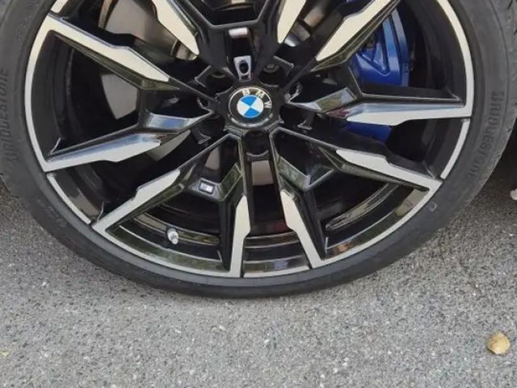 BMW M850