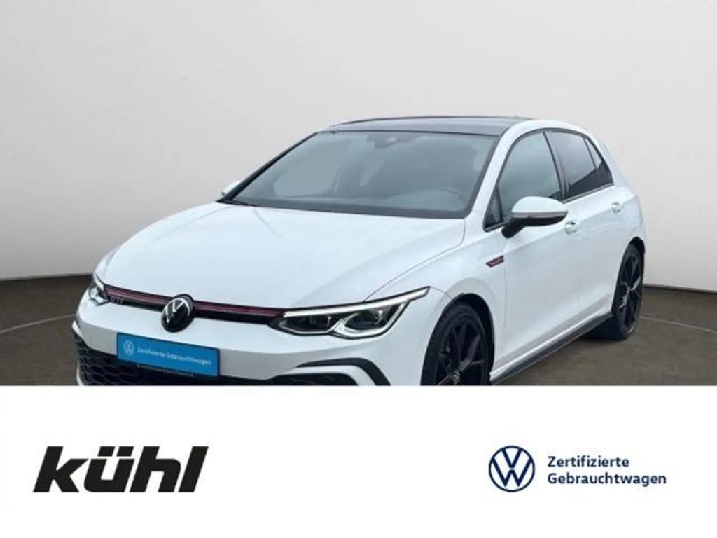 Volkswagen Golf 2024 Benzine