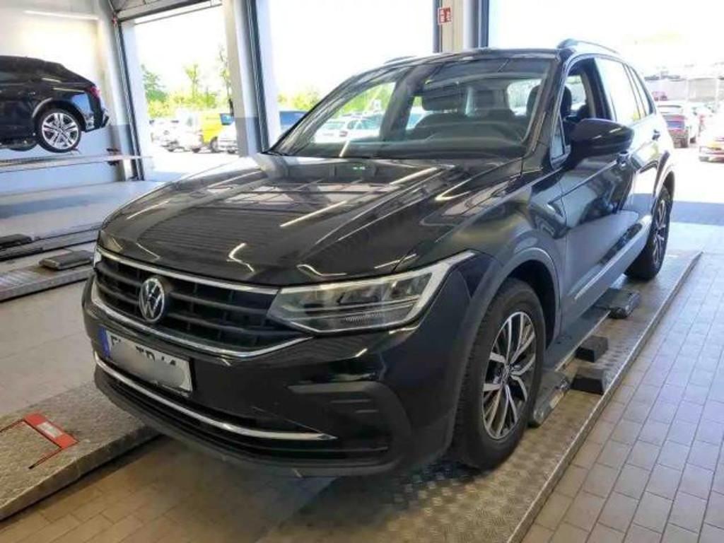 Volkswagen Tiguan 2023 Benzine