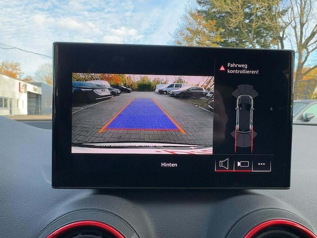 Audi SQ2