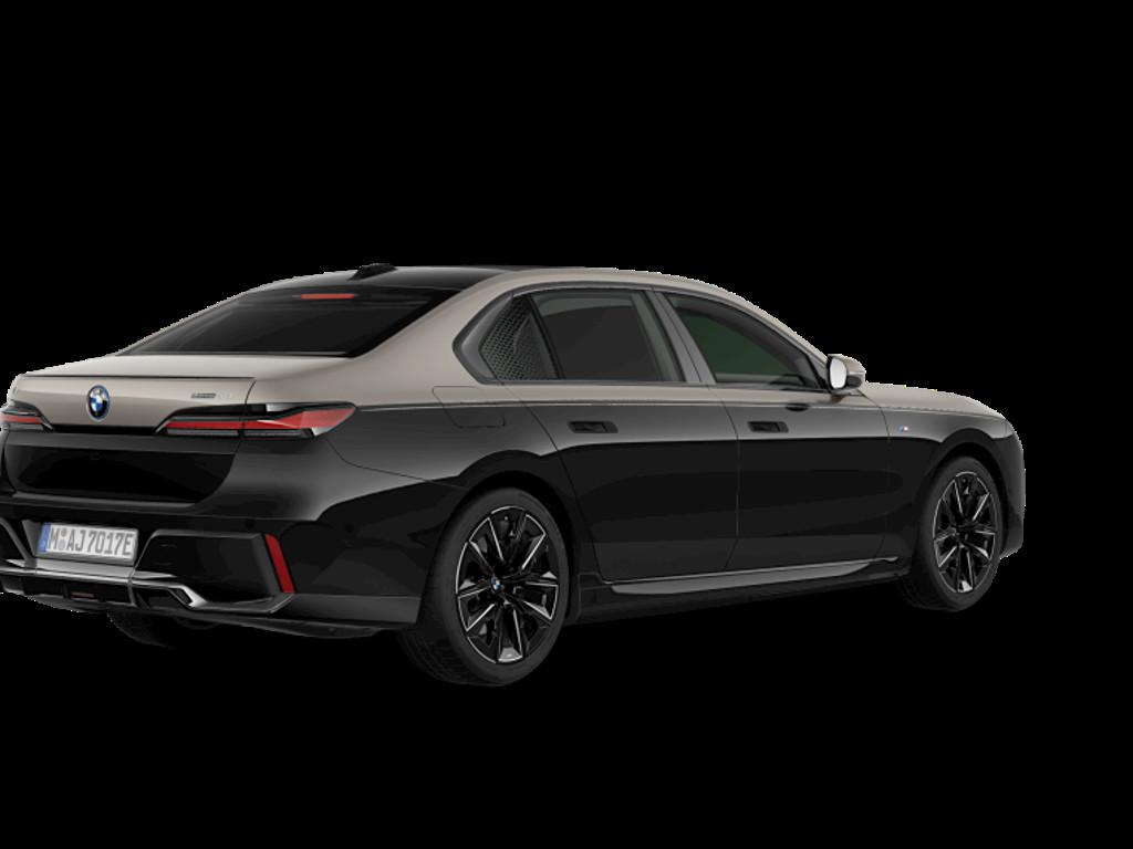 BMW i7