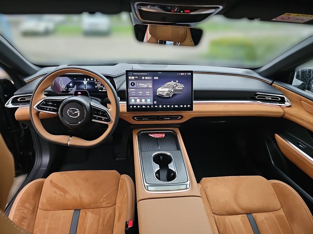 Mazda 6e