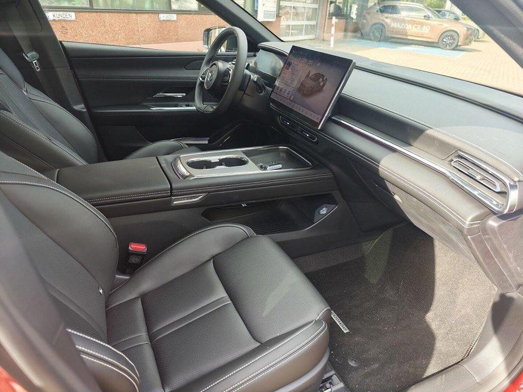Mazda 6e